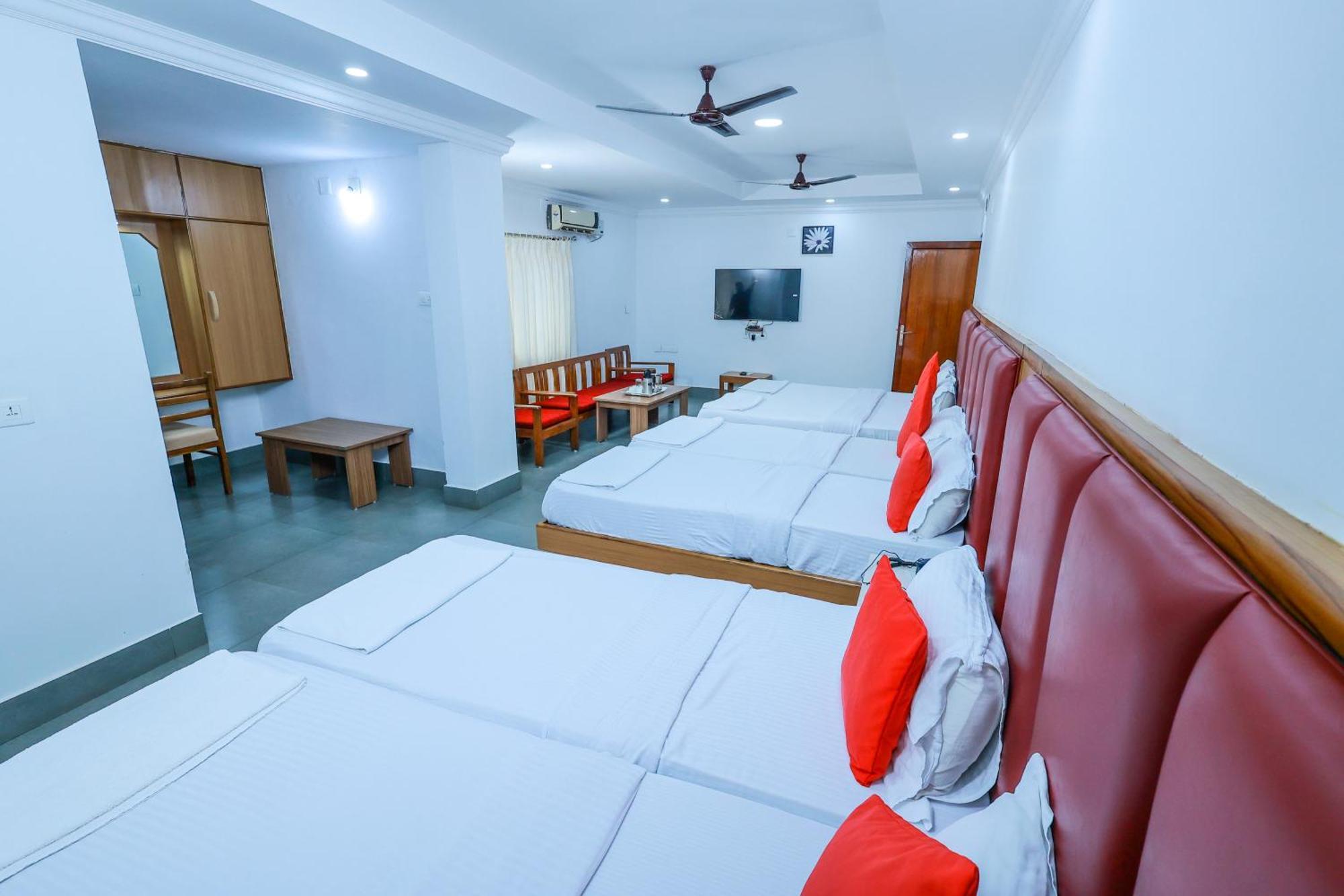 Hotel Janardana Udupi Exterior foto