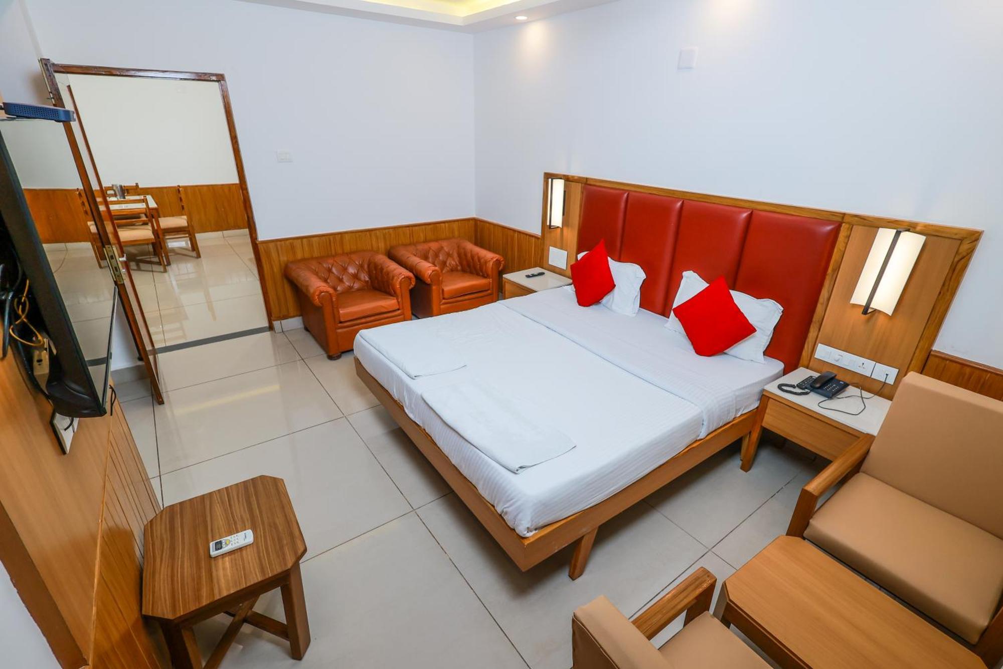 Hotel Janardana Udupi Exterior foto