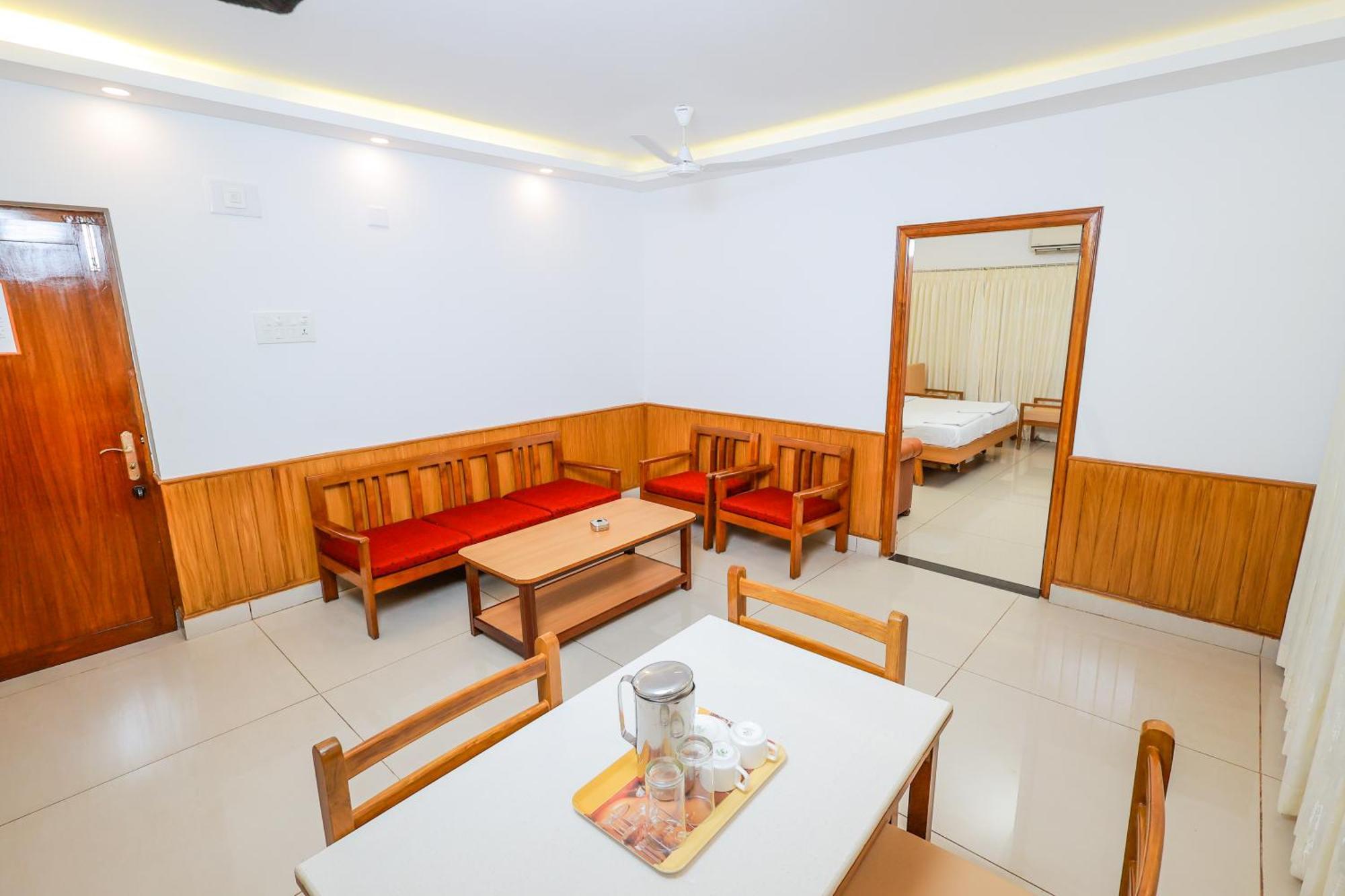 Hotel Janardana Udupi Exterior foto